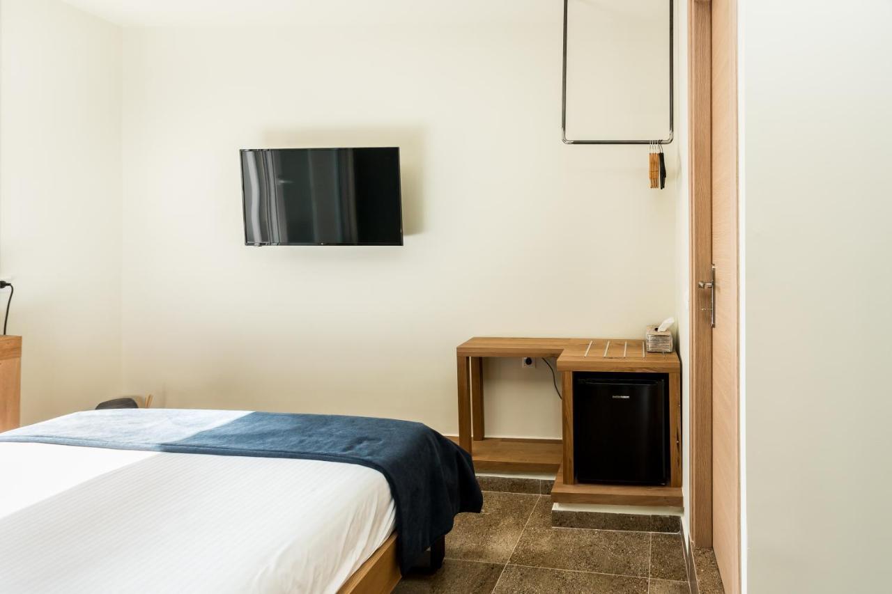 Ciel Living Athens Hotel Ngoại thất bức ảnh
